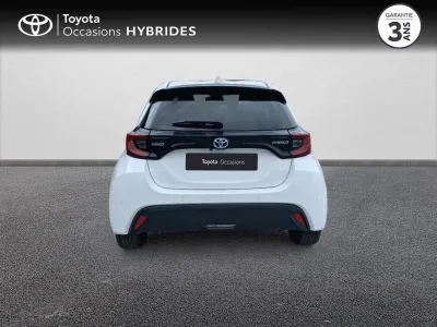 TOYOTA Yaris 116h Design 5p MY22 occasion 2023 - Photo 4
