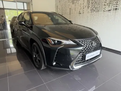 LEXUS UX 300h Pack 2WD MC25 occasion 2026 - Photo 3