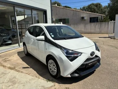 TOYOTA Aygo 1.0 VVT-i 72ch x-play 5p MY21 occasion 2021 - Photo 3