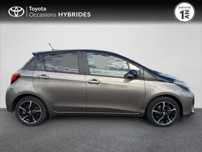 TOYOTA Yaris HSD 100h Collection 5p occasion 2016 - Photo 3