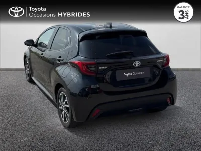 TOYOTA Yaris 116h Design 5p MY22 occasion 2022 - Photo 2