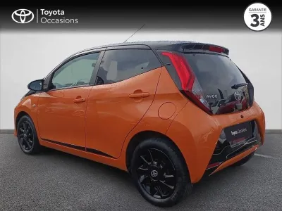 TOYOTA Aygo 1.0 VVT-i 72ch x-cite 2 5p occasion 2019 - Photo 2