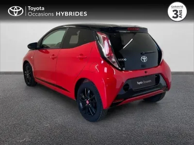 TOYOTA Aygo 1.0 VVT-i 69ch x-play 5p occasion 2017 - Photo 2