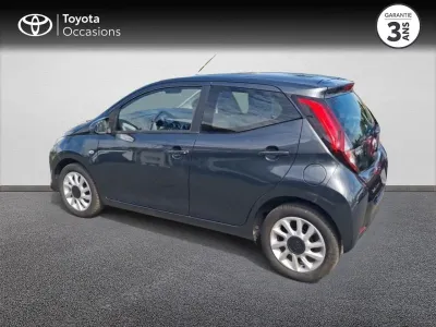 TOYOTA Aygo 1.0 VVT-i 72ch x-play 5P MY19 occasion 2020 - Photo 2