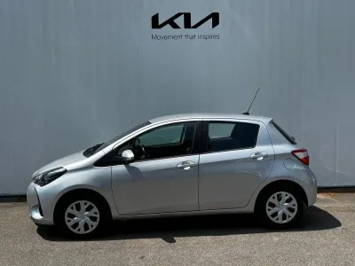 TOYOTA Yaris 110 VVT-i France Business 5p RC19 occasion 2020 - Photo 2