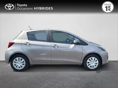 TOYOTA Yaris HSD 100h Dynamic 5p occasion 2015 - Photo 4