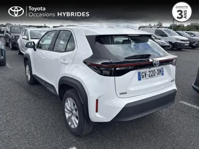 TOYOTA Yaris Cross 116h Dynamic Business + Programme Beyond Zero Academy MY22 occasion 2024 - Photo 2