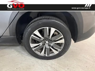 PEUGEOT 2008 1.5 BlueHDi 100ch E6.c Allure S&S BVM5 86g occasion 2019 - Photo 4