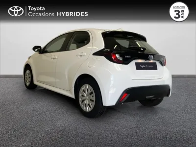 TOYOTA Yaris 116h Dynamic 5p MY22 occasion 2023 - Photo 2