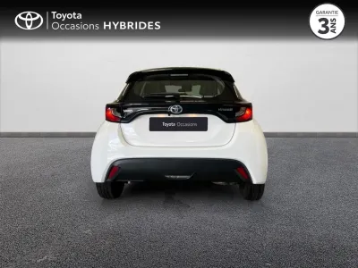 TOYOTA Yaris 116h Dynamic 5p MY22 occasion 2023 - Photo 4