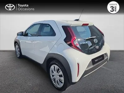 TOYOTA Aygo X 1.0 VVT-i 72ch Dynamic occasion 2022 - Photo 2