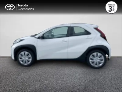 TOYOTA Aygo X 1.0 VVT-i 72ch Dynamic occasion 2023 - Photo 3