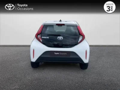 TOYOTA Aygo X 1.0 VVT-i 72ch Dynamic occasion 2023 - Photo 4