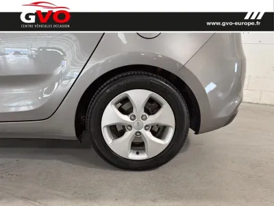 KIA Carens 1.6 GDi 135ch Active ISG 7 places occasion 2014 - Photo 4