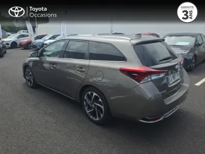 TOYOTA Auris Touring Sports HSD 136h Design occasion 2017 - Photo 2
