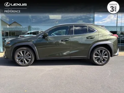 LEXUS UX 250h F SPORT Design 2WD occasion 2023 - Photo 2