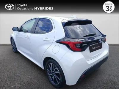 TOYOTA Yaris 116h Design 5p MY22 occasion 2023 - Photo 2