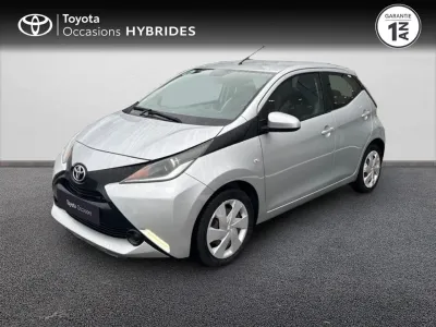 TOYOTA Aygo 1.0 VVT-i 69ch x-play 5p occasion 2017 - Photo 1