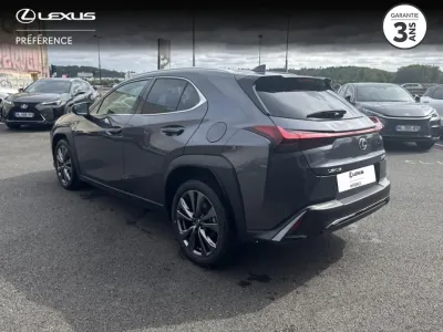 LEXUS UX 300h F SPORT Design 2WD MC25 occasion 2024 - Photo 2