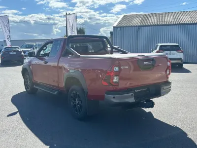 TOYOTA Hilux 2.4 D-4D 150ch X-Tra Cabine Invincible 4WD BVA MY25 occasion 2026 - Photo 3