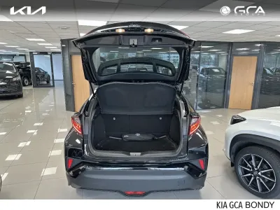 TOYOTA C-HR 1.8 Hybride 122ch Dynamic Business E-CVT + Programme Beyond Zero Academy occasion 2023 - Photo 4