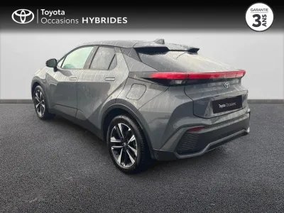 TOYOTA C-HR 1.8 Hybride 140ch Design NG23 occasion 2026 - Photo 2