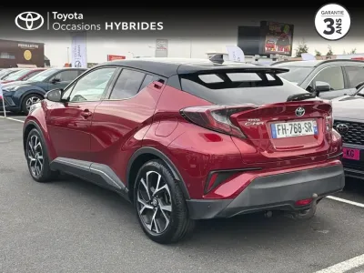 TOYOTA C-HR 122h Collection 2WD E-CVT RC18 NAV Attelage occasion 2019 - Photo 2