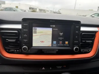 KIA Stonic 1.0 T-GDi 120ch ISG Design Euro6d-T occasion 2019 - Photo 2