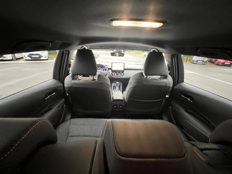 toyota-corolla-touring-spt-1-8-140ch-design-my23-9-saint-arnoult-16