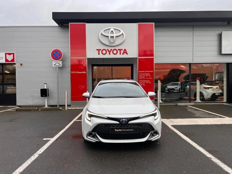 toyota-corolla-touring-spt-1-8-140ch-design-my23-9-saint-arnoult-2