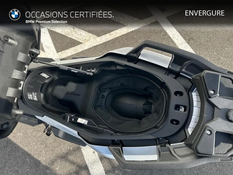 Image principale du véhicule