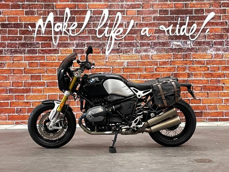 Image principale du véhicule