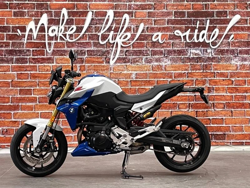 Image principale du véhicule