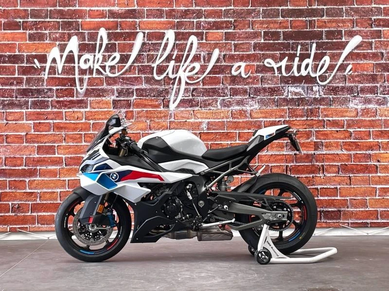 Image principale du véhicule