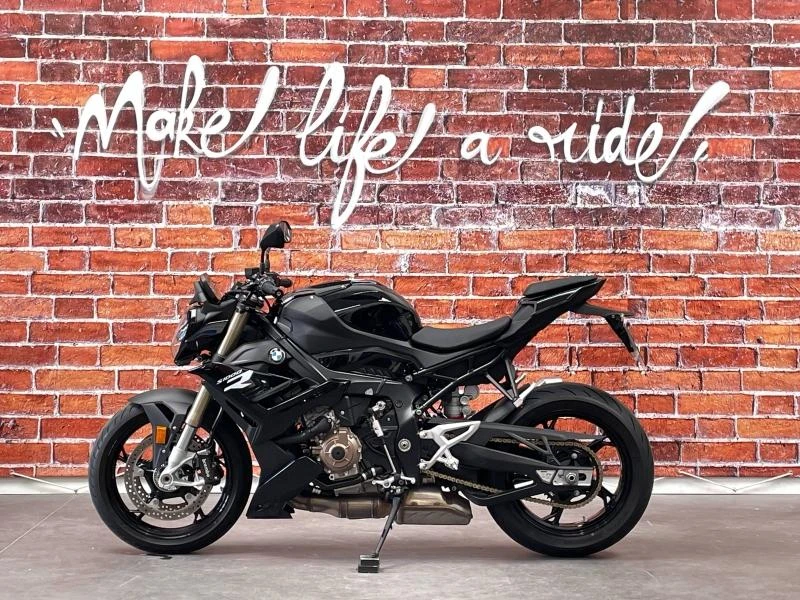 Image principale du véhicule